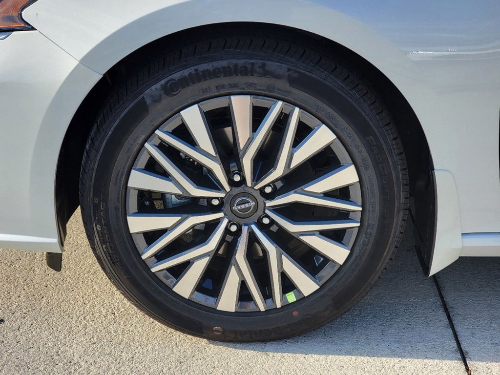 new 2026 Nissan Altima car, priced at $27,108