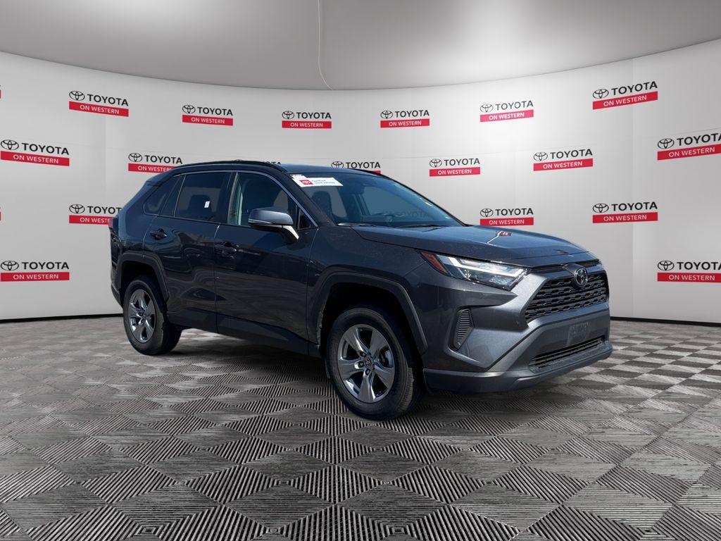 2025 Toyota RAV4 XLE AWD