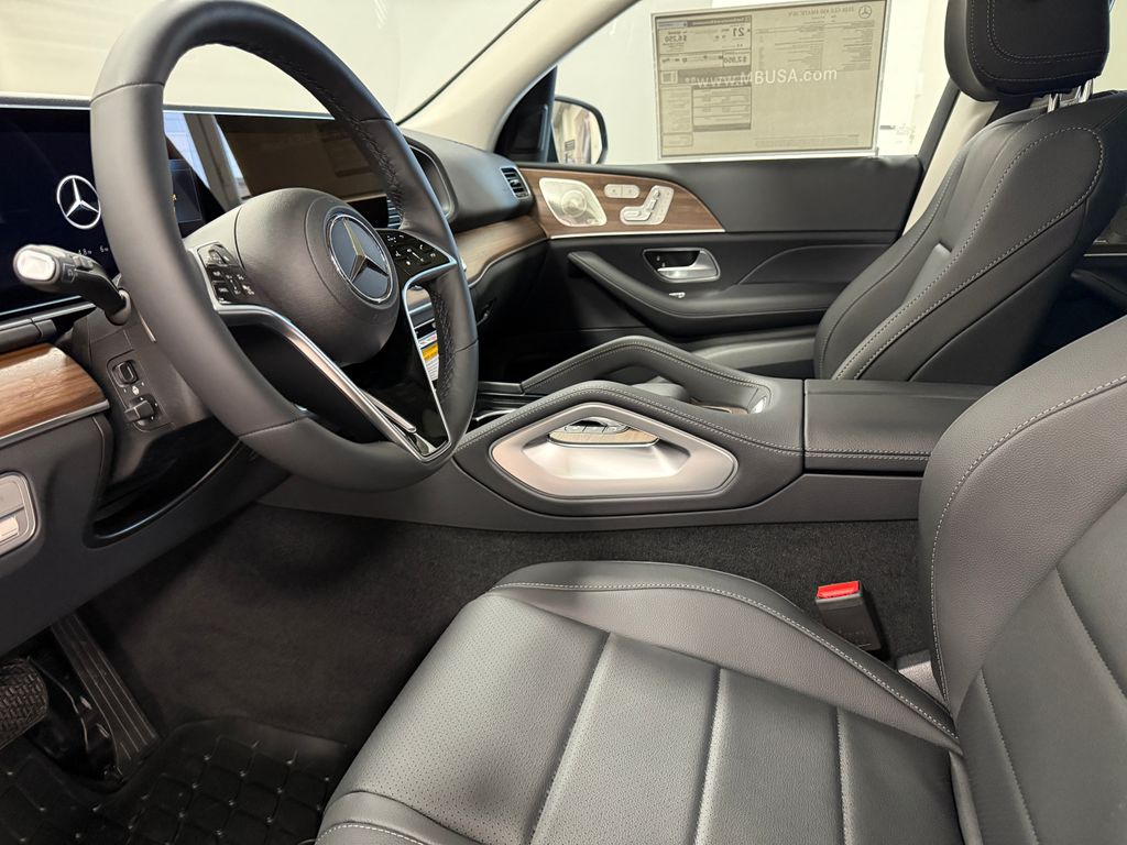 Thumbnail: 2026 Mercedes-Benz GLE - 18