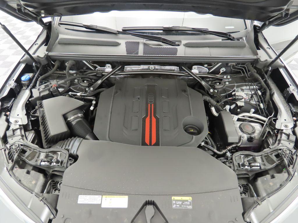 Thumbnail: 2025 Audi SQ5 - 31