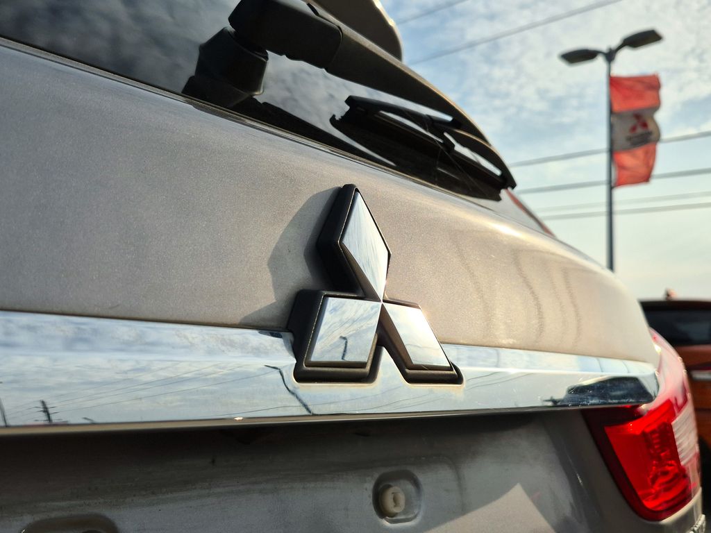2019 Mitsubishi Outlander Sport 2.0 SE Gray at Autostrade