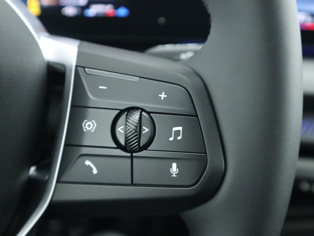 Thumbnail: 2026 BMW 2 Series - 12