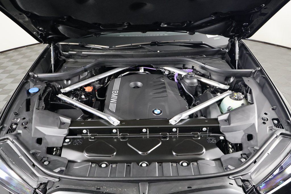 Thumbnail: 2026 BMW X5 - 9