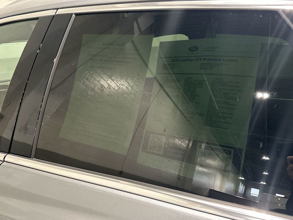 Thumbnail: 2025 Cadillac XT5 - 20