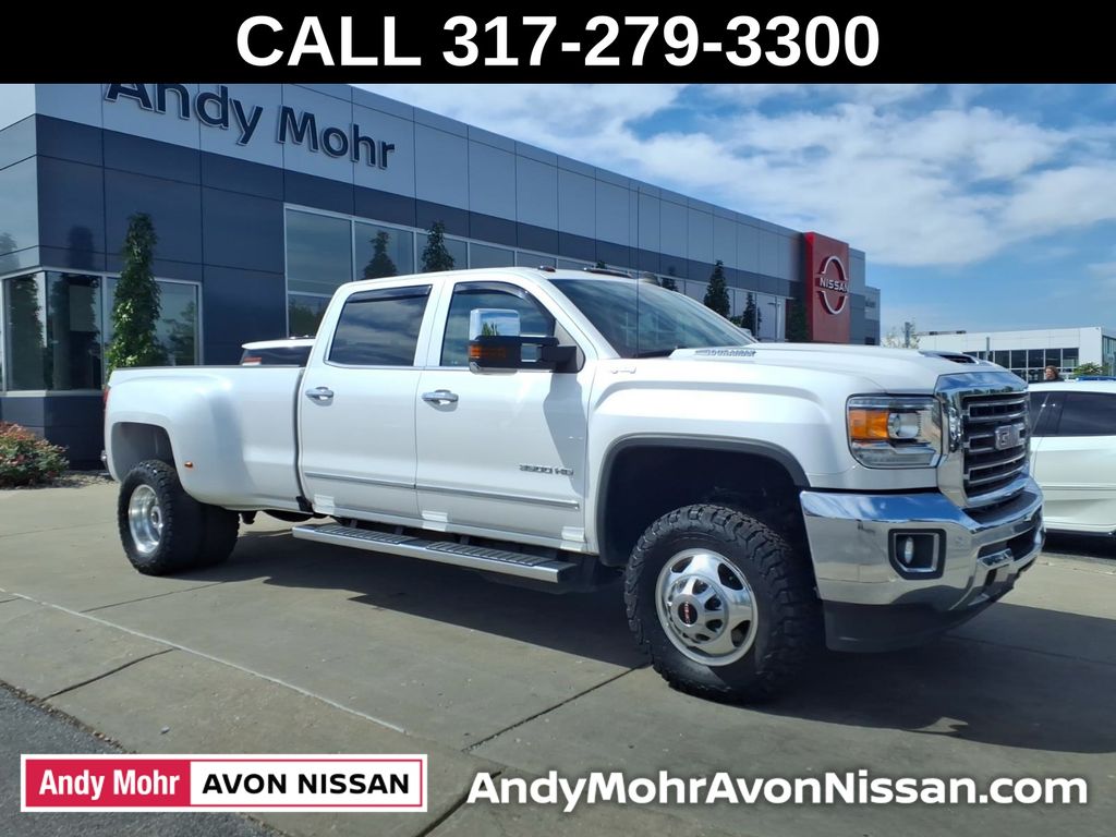 White Frost Tricoat 2018 GMC Sierra 3500HD Pickup Truck Four-Wheel Drive 6-Speed Automatic