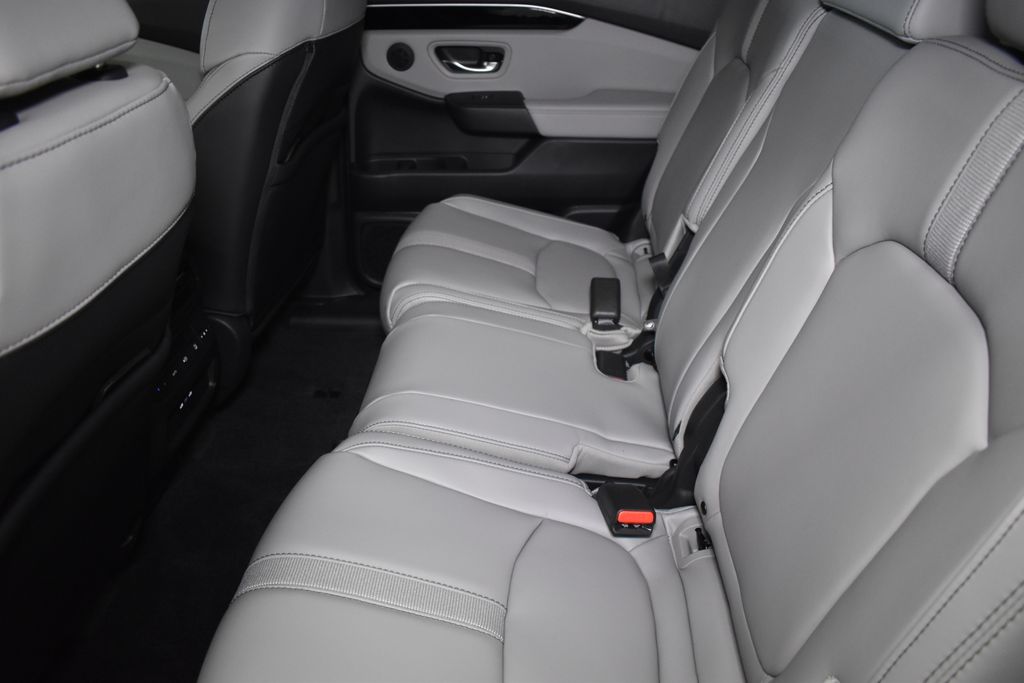 Thumbnail: 2025 Honda Pilot - 22
