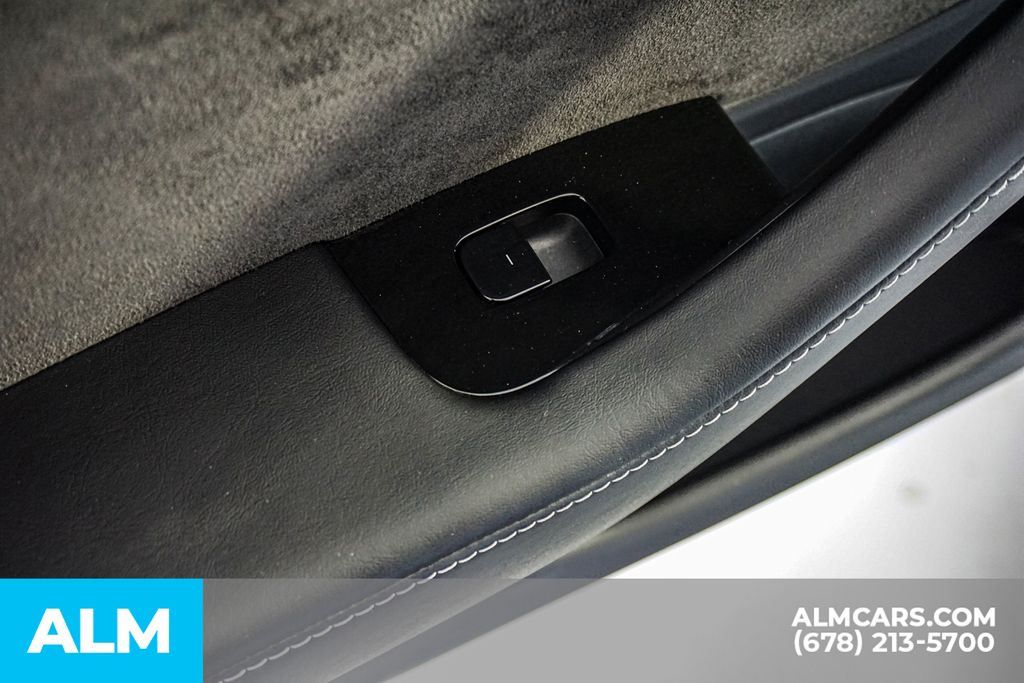 Used 2018  Tesla Long Range image 51