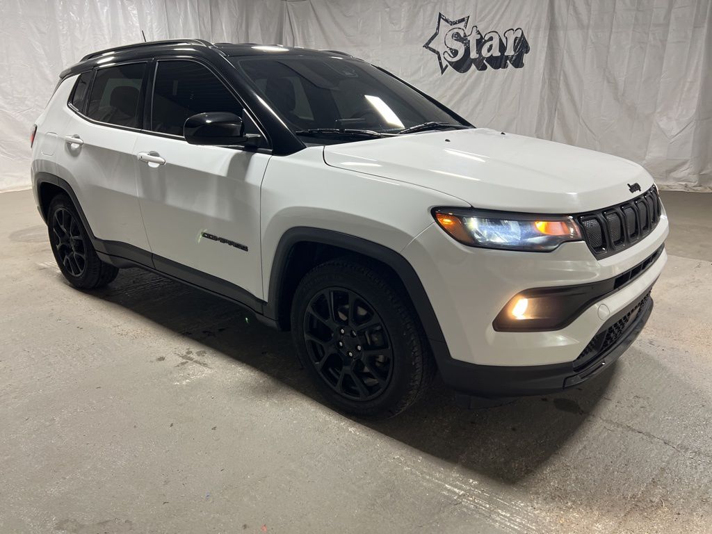 2022 Jeep Compass Altitude FWD