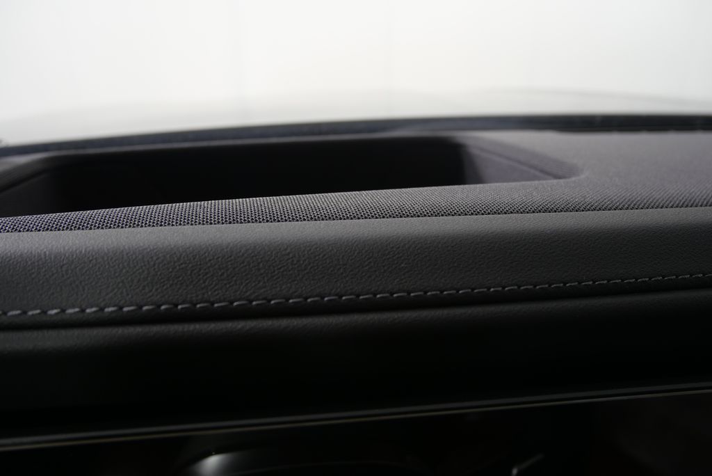 Thumbnail: 2025 BMW 7 Series - 20