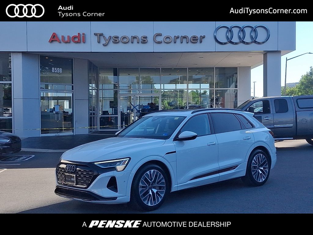 Thumbnail: 2024 Audi Q8 e-tron - 1
