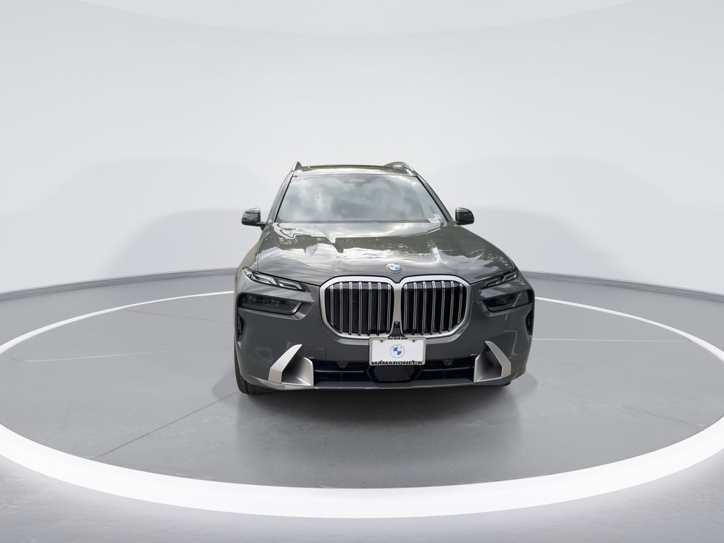 Thumbnail: 2026 BMW X7 - 3