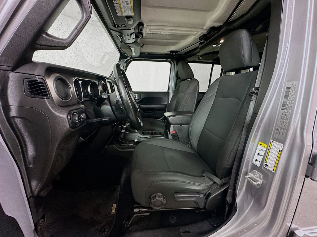 2020 Jeep Gladiator Sport 20