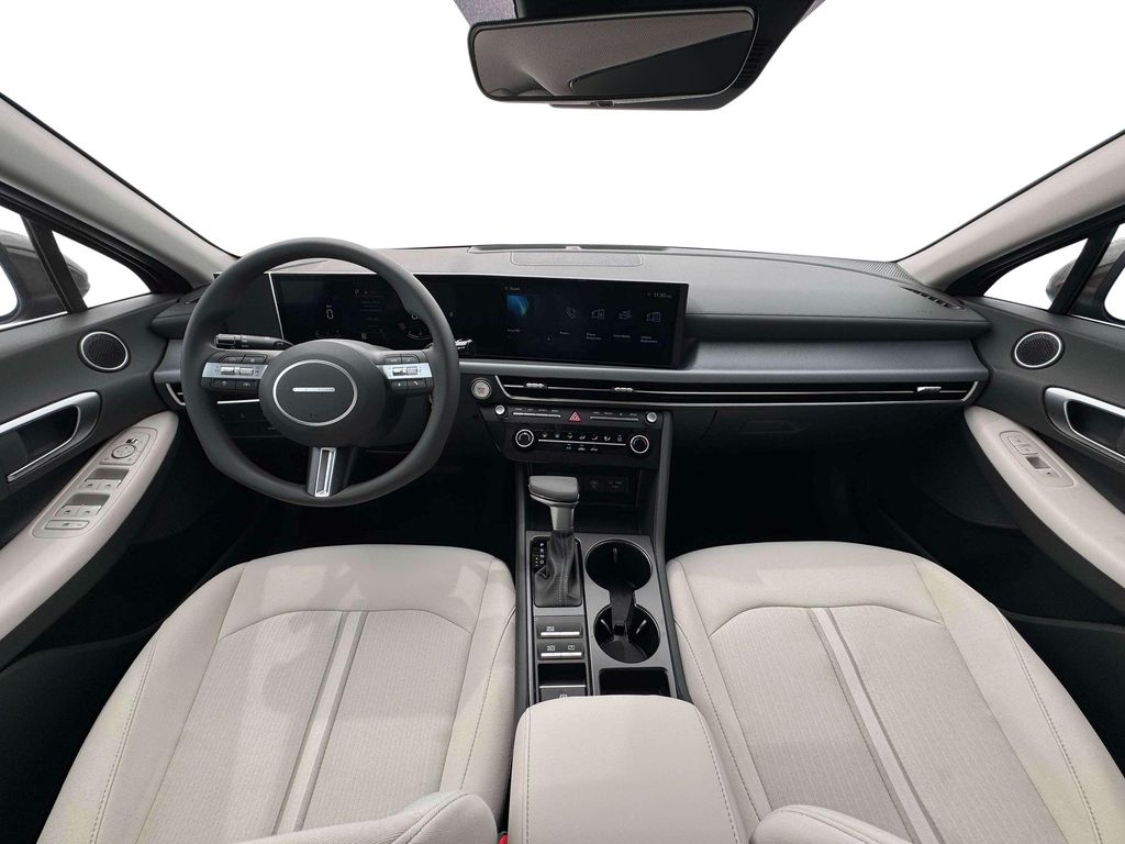 New 2026 Black Hyundai SE image 13
