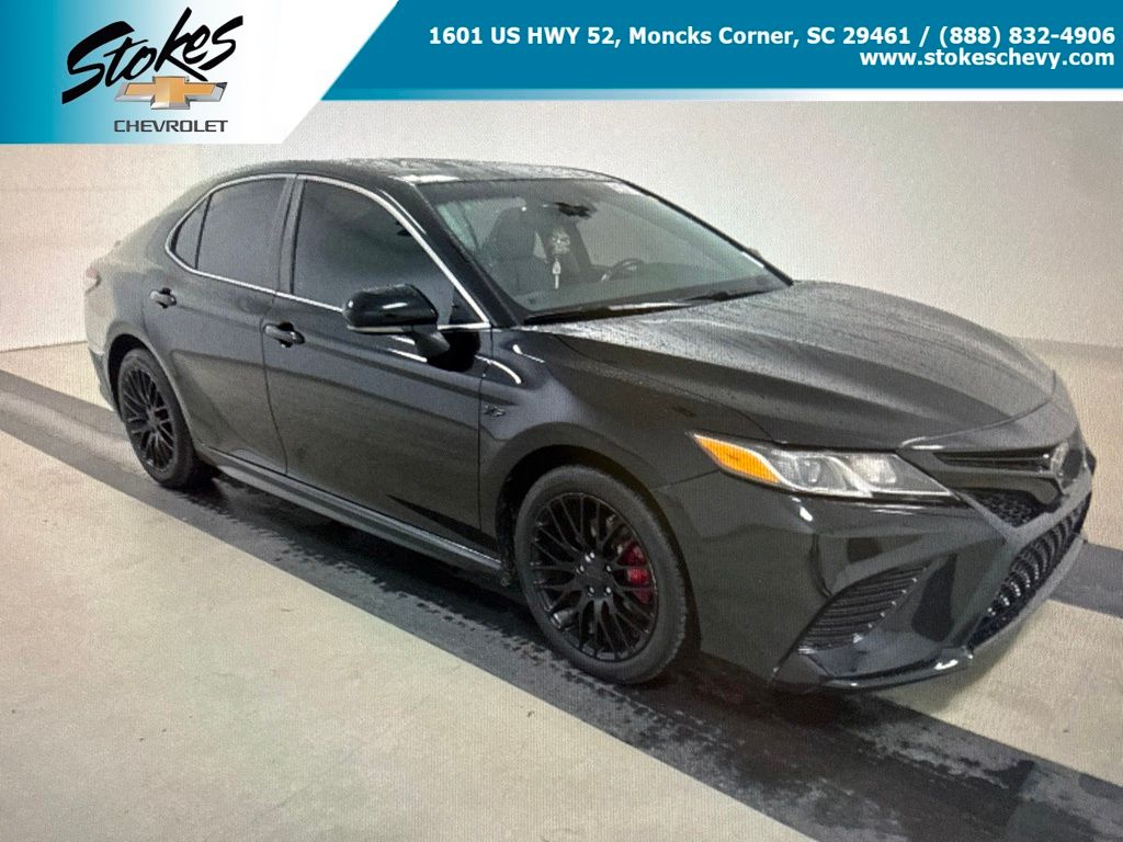 Midnight Black Metallic 2019 Toyota Camry Sedan Front-Wheel Drive 8-Speed Automatic