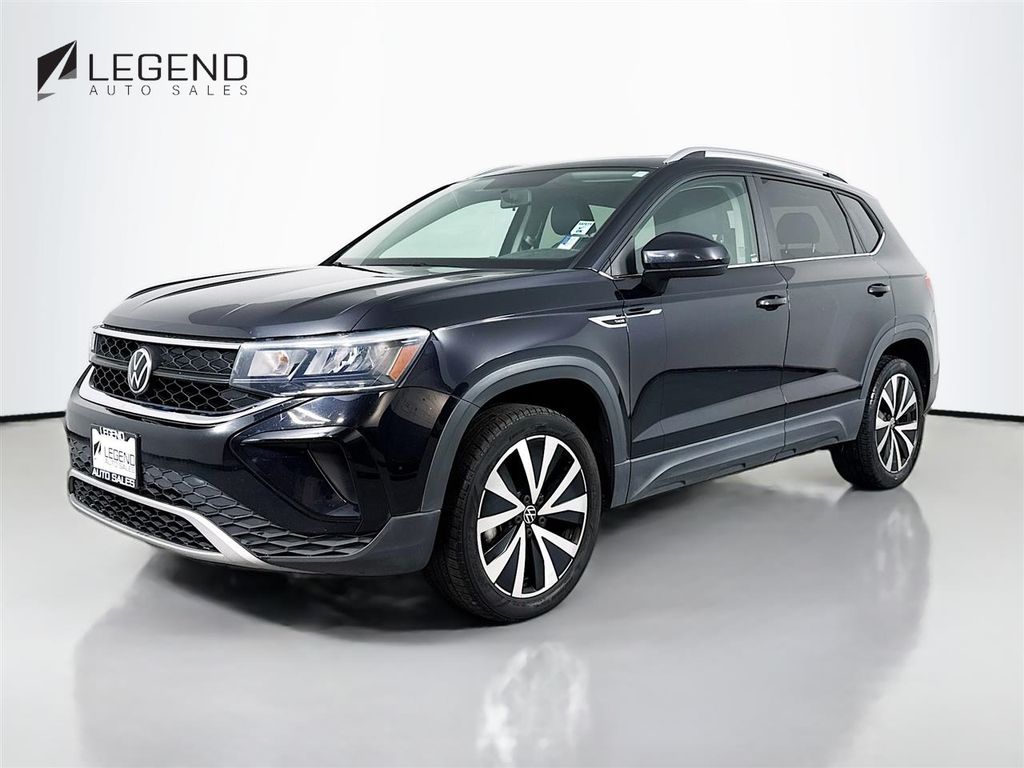 2022 Volkswagen Taos 1.5T SE's photo