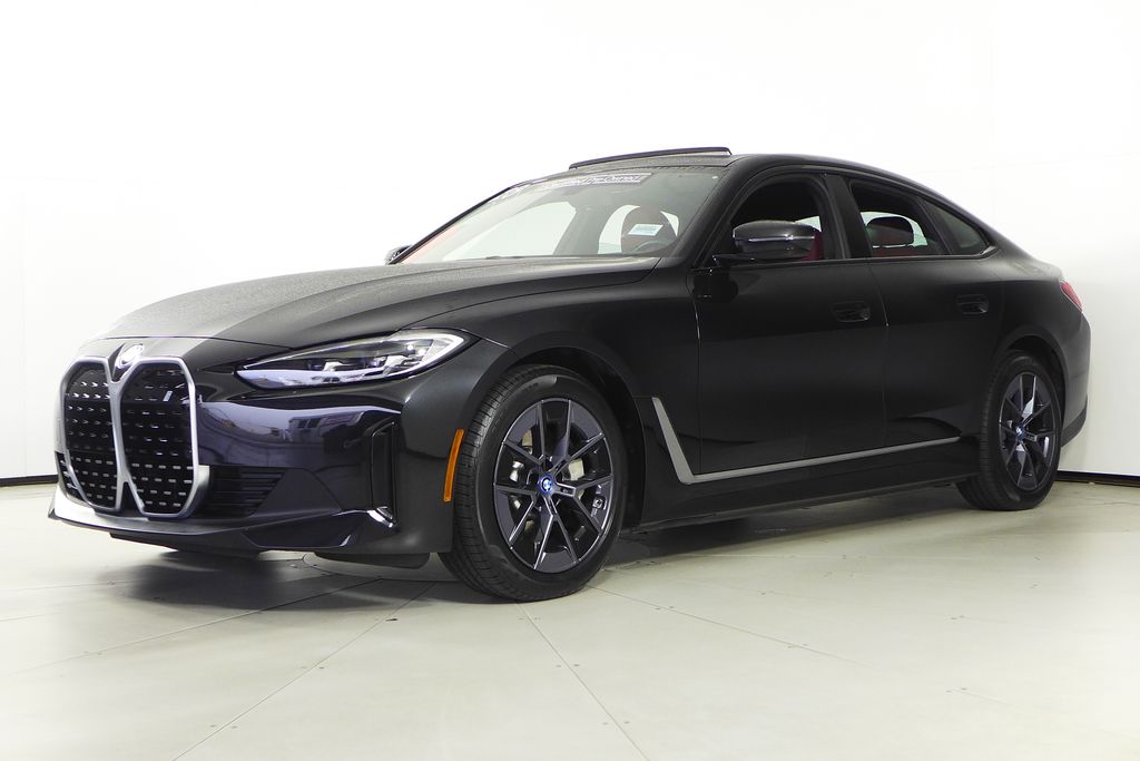 Thumbnail: 2023 BMW i4 - 2