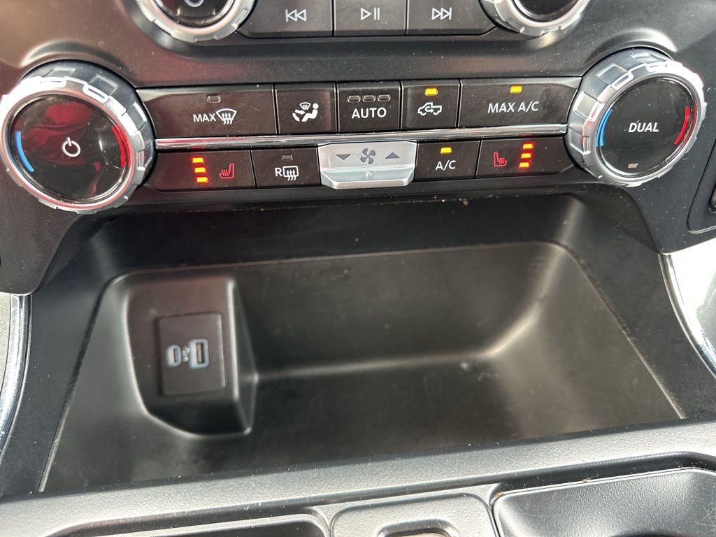 2023 Oxford White Ford F-150 XLT RWD Truck