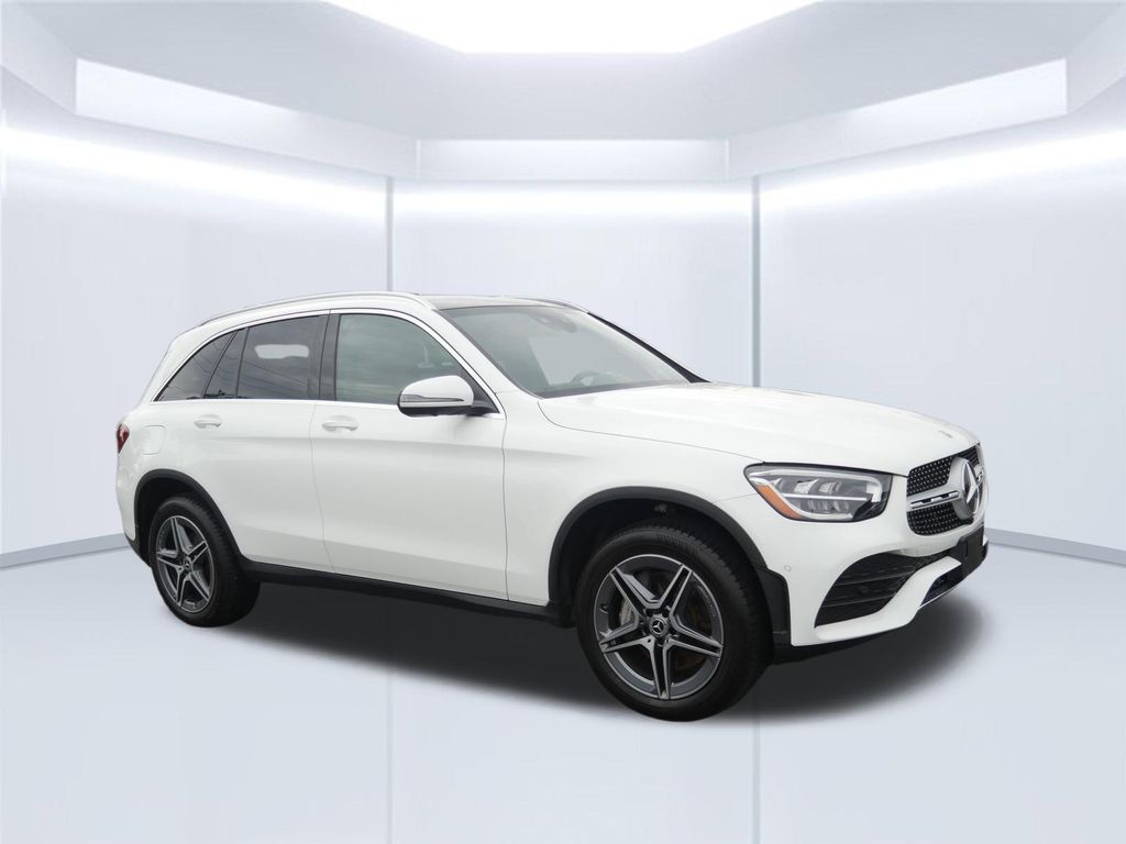 Thumbnail: 2022 Mercedes-Benz GLC - 7