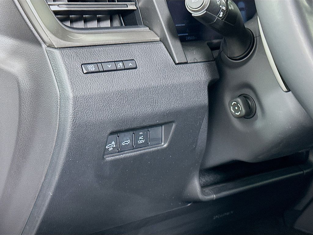 Thumbnail: 2024 Lexus GX - 10