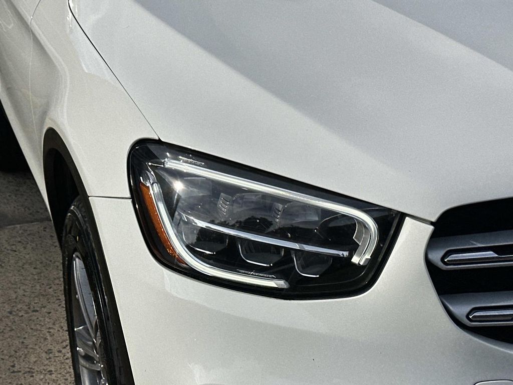 Thumbnail: 2022 Mercedes-Benz GLC - 4