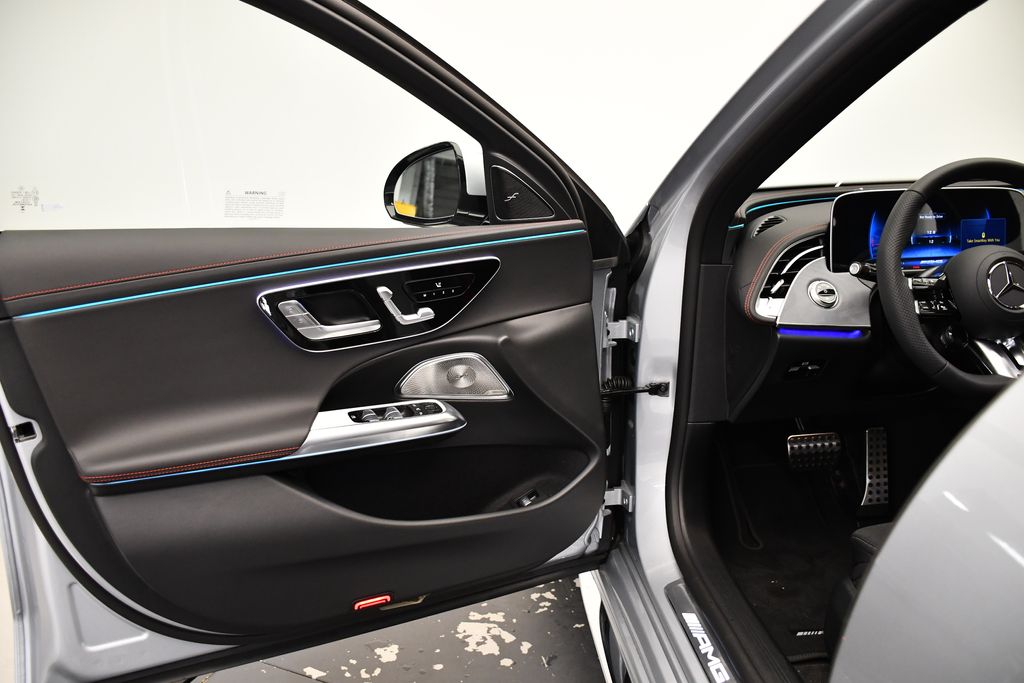 2025 Mercedes-Benz E-Class AMG E 53 28