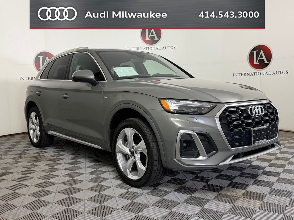2023 Audi Q5 quattro Prestige S Line 45 TFSI
