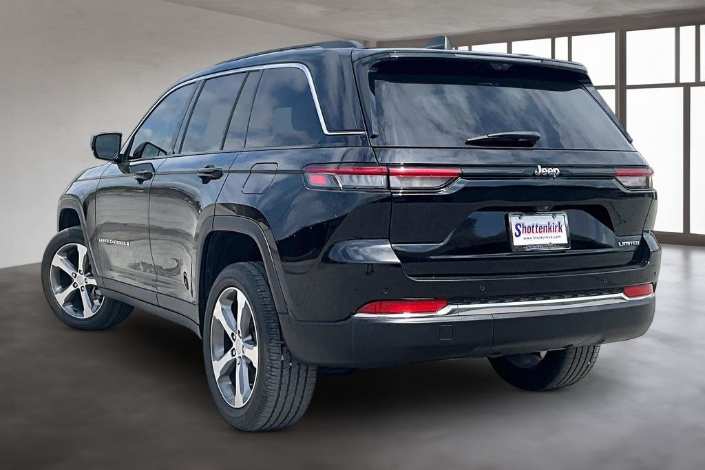 Used 2023 Jeep Grand Cherokee SUV