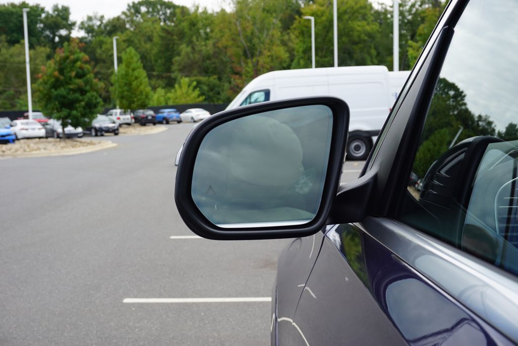 Thumbnail: 2026 Mercedes-Benz GLE - 14