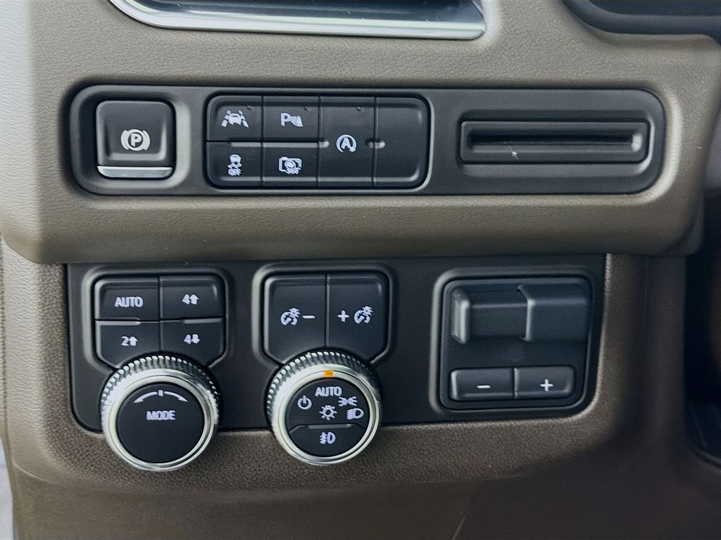Used 2024 GMC Yukon XL SUV