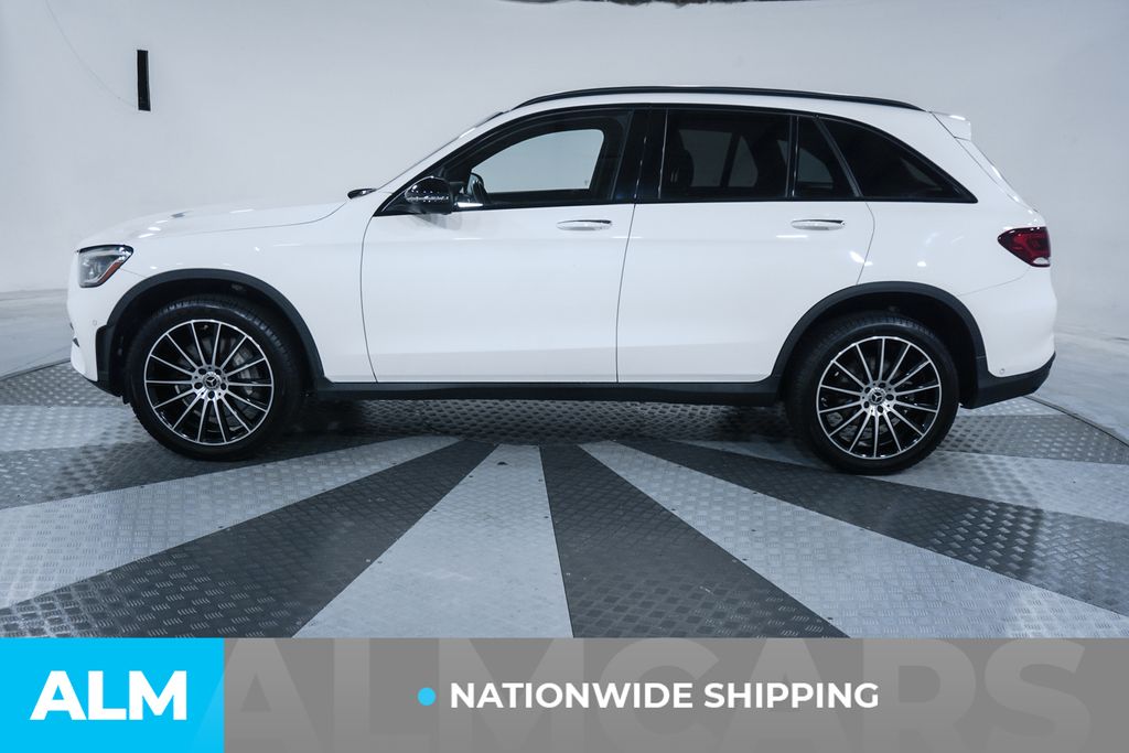 Used 2022 White Mercedes-Benz GLC 300 image 2
