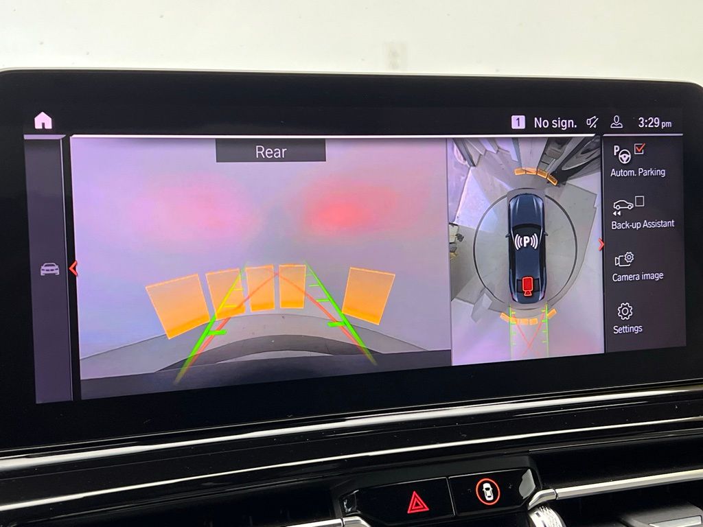 Thumbnail: 2023 BMW 8 Series - 15