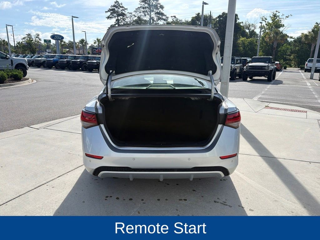 2021 Nissan Sentra SV Xtronic CVT