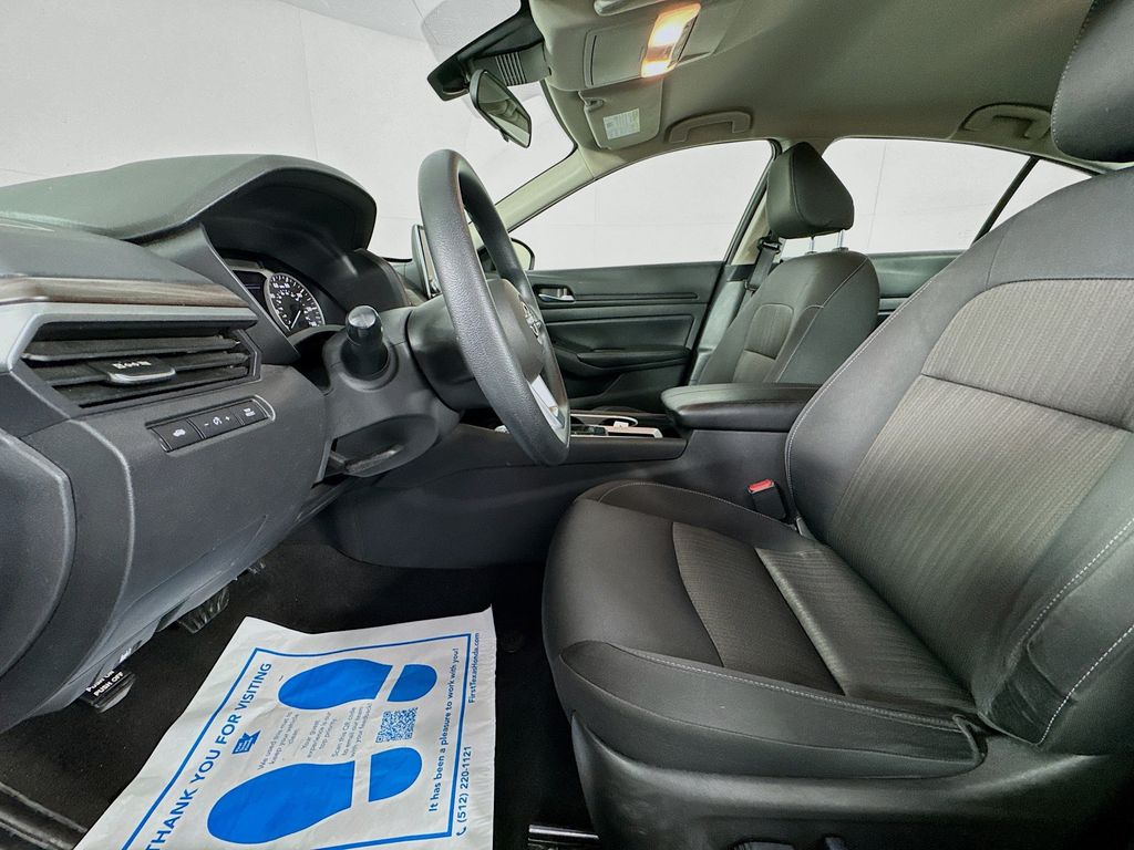 Used Car 2024 Nissan Altima  2.5 Sv For Sale Under $20,000 In Austin, Texas