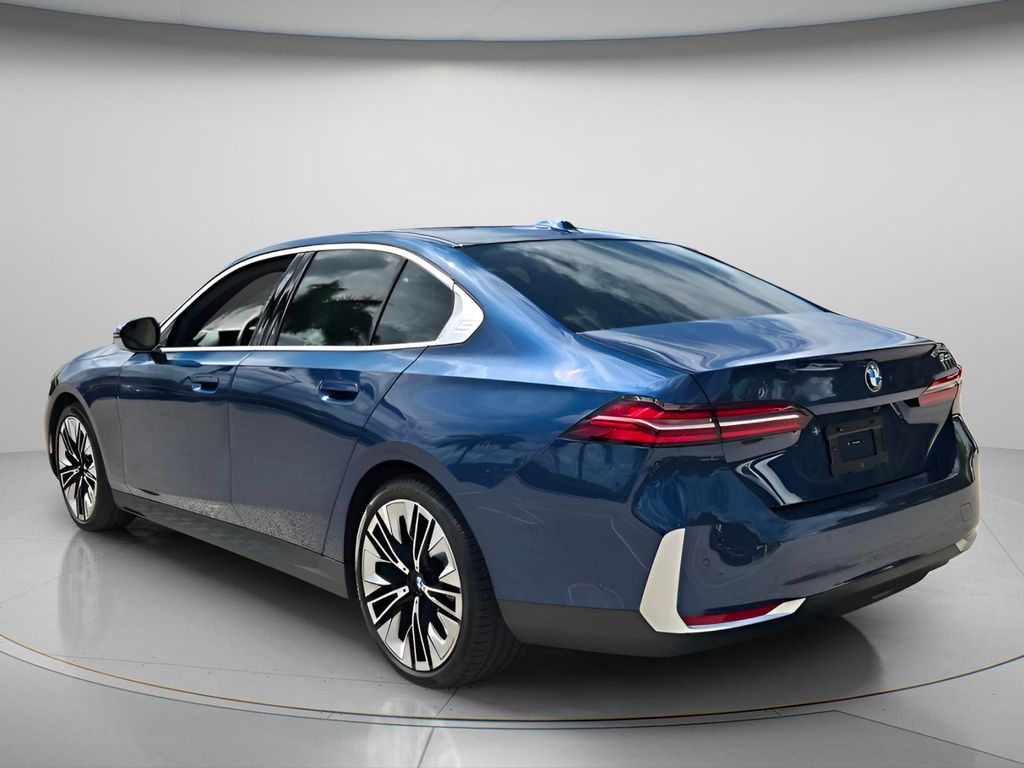 2024 BMW 530i - $39,678