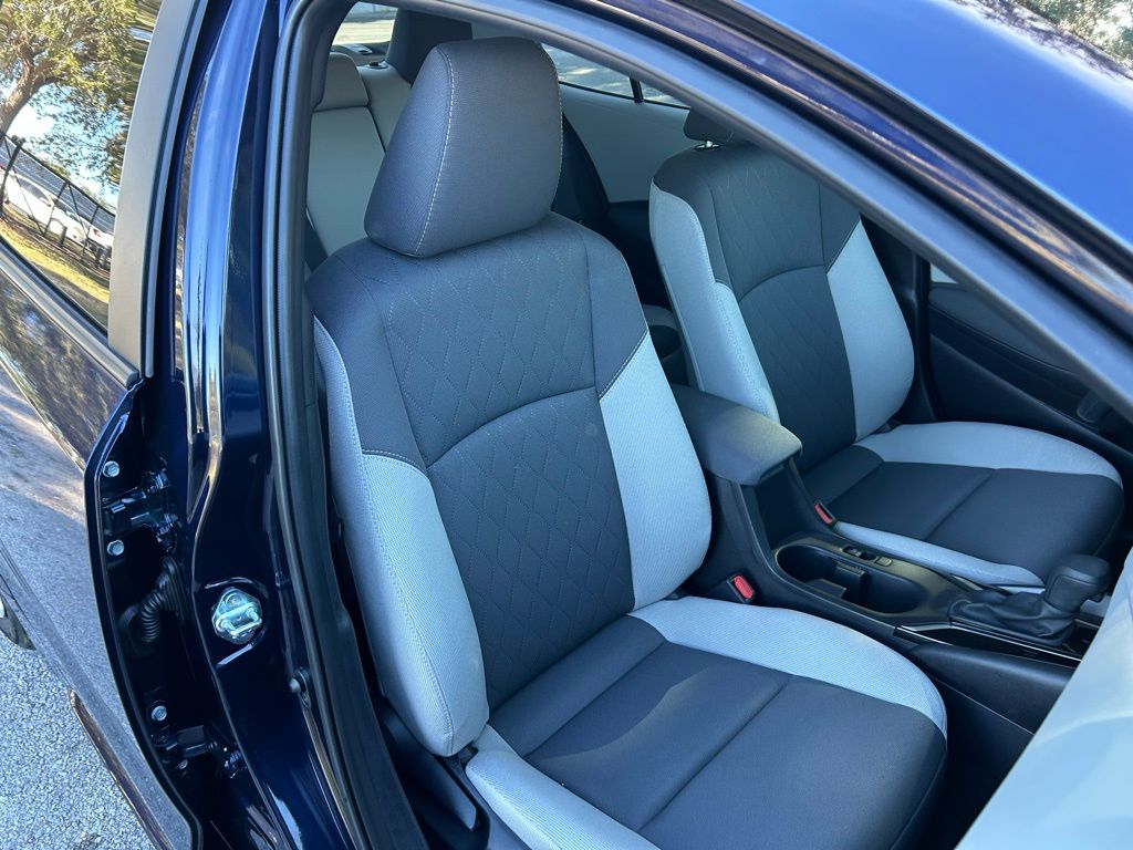 Thumbnail: 2025 Toyota Corolla - 15