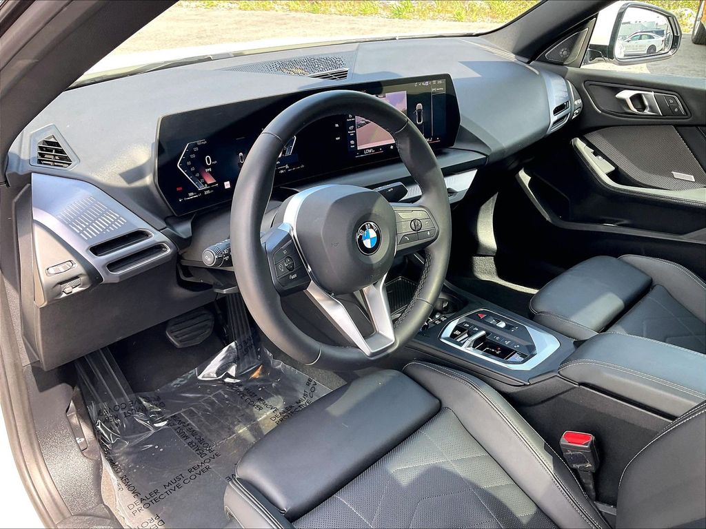 2025 BMW 2 Series — photo 8