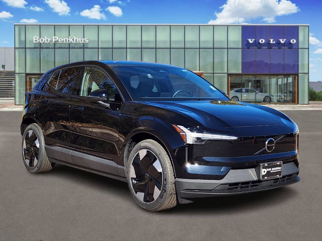 2026 Volvo EX30 Twin Plus eAWD