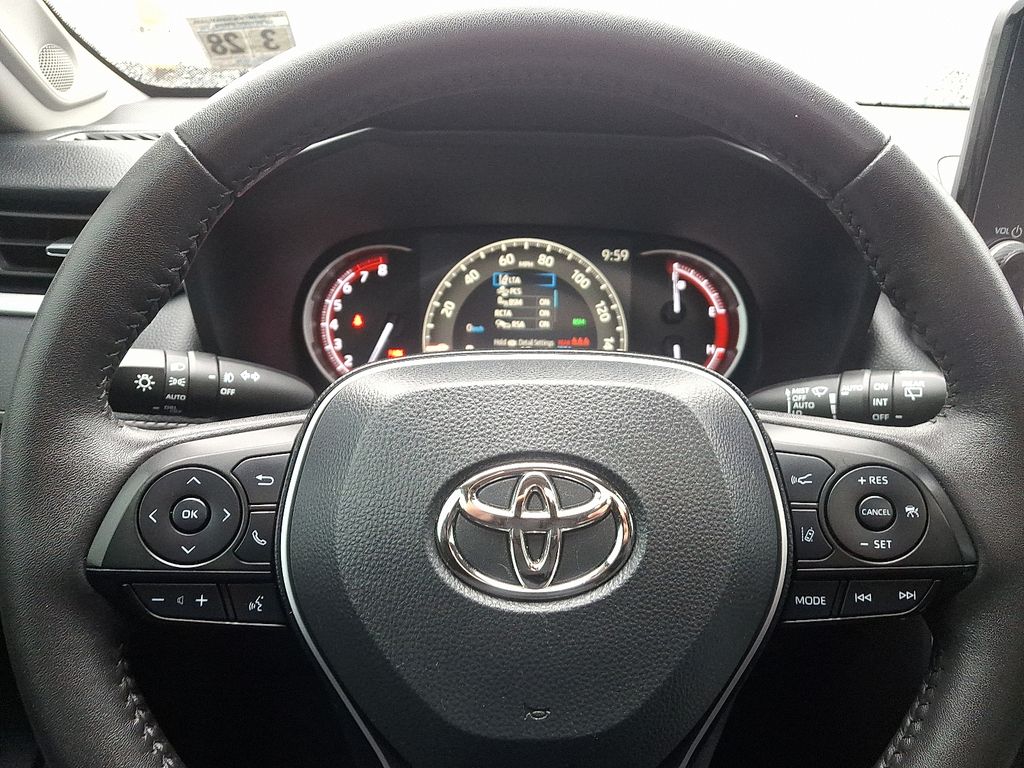 Thumbnail: 2023 Toyota RAV4 - 20