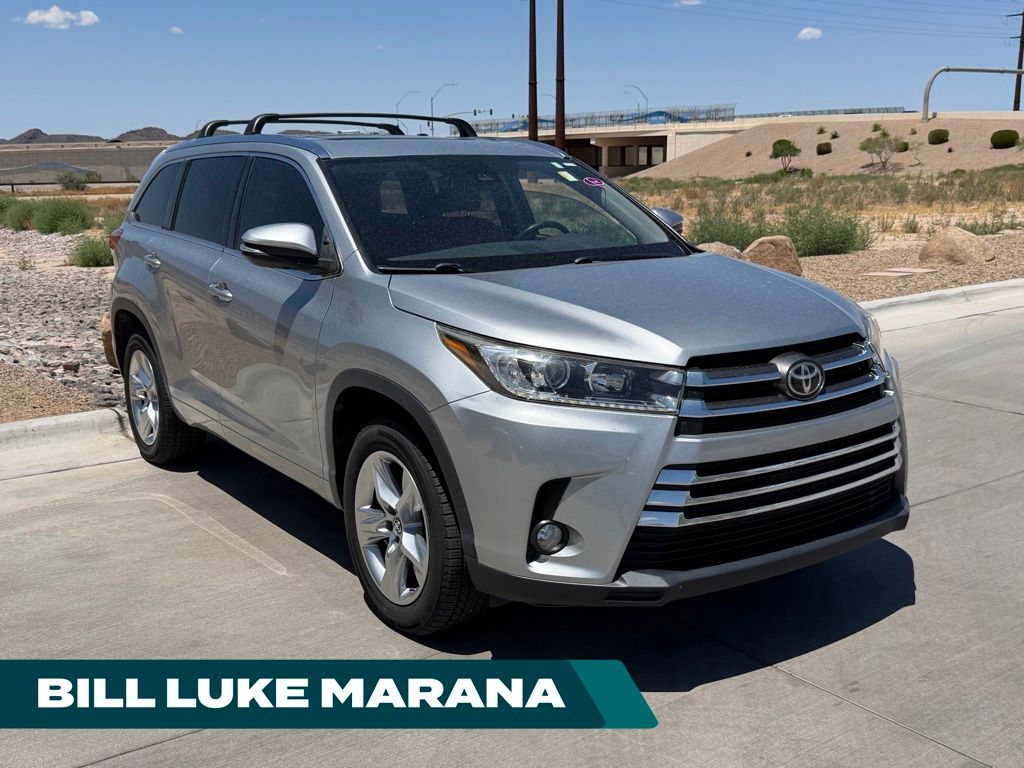 Celestial Silver Metallic 2017 Toyota Highlander Limited SUV / Crossover Front-Wheel Drive 8-Speed Automatic