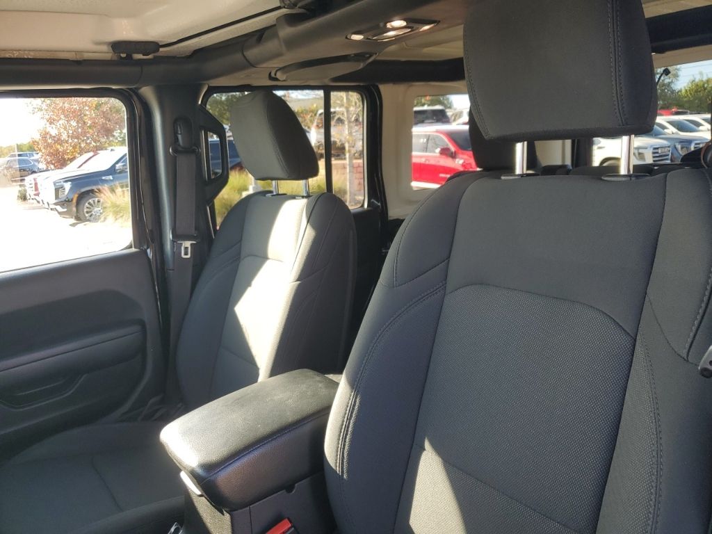 Used Car 2022 Jeep Wrangler  Unlimited Willys For Sale Under $30,000 In Austin, Texas