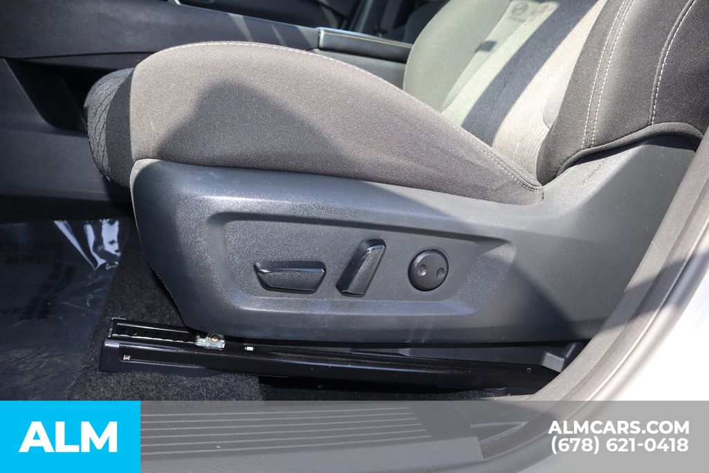Used 2025 Silver Nissan SV image 12
