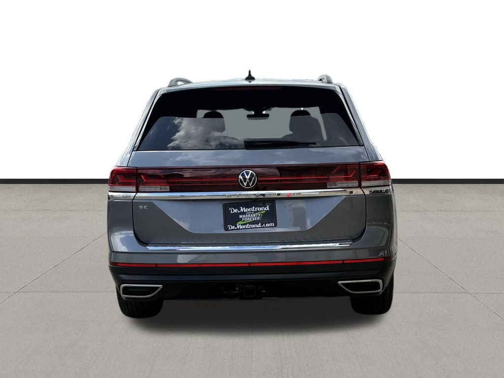 2024 Volkswagen Atlas 2.0T SE w/Technology Gray at AutoSavvy Houston Southwest
