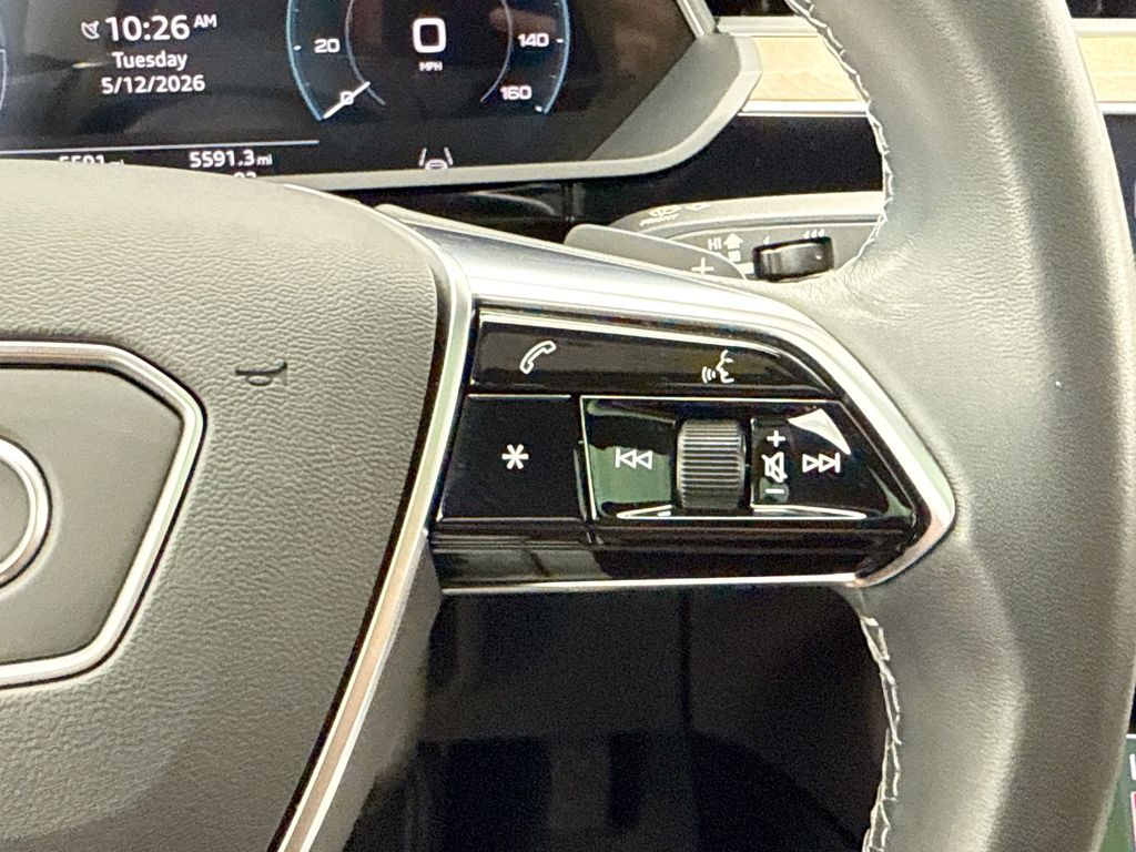 Thumbnail: 2024 Audi Q8 e-tron - 12