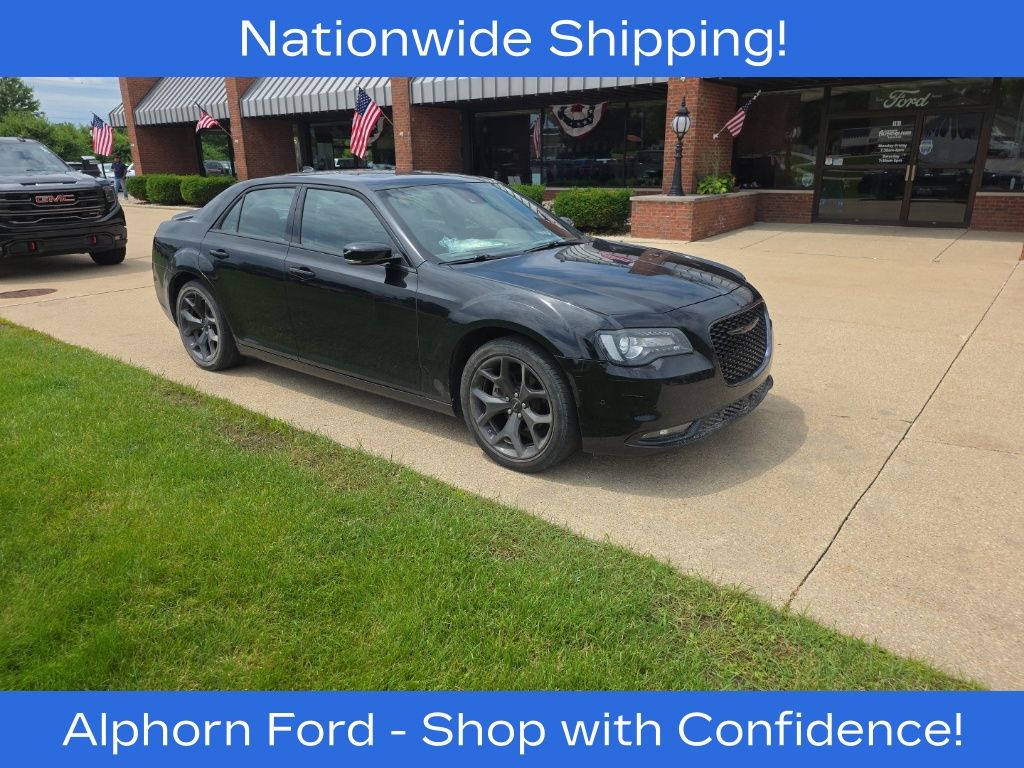 Gloss Black 2023 Chrysler 300 Sedan Rear-Wheel Drive 8-Speed Automatic