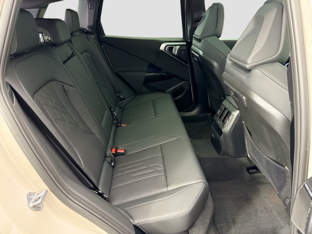 Thumbnail: 2026 BMW X3 - 21