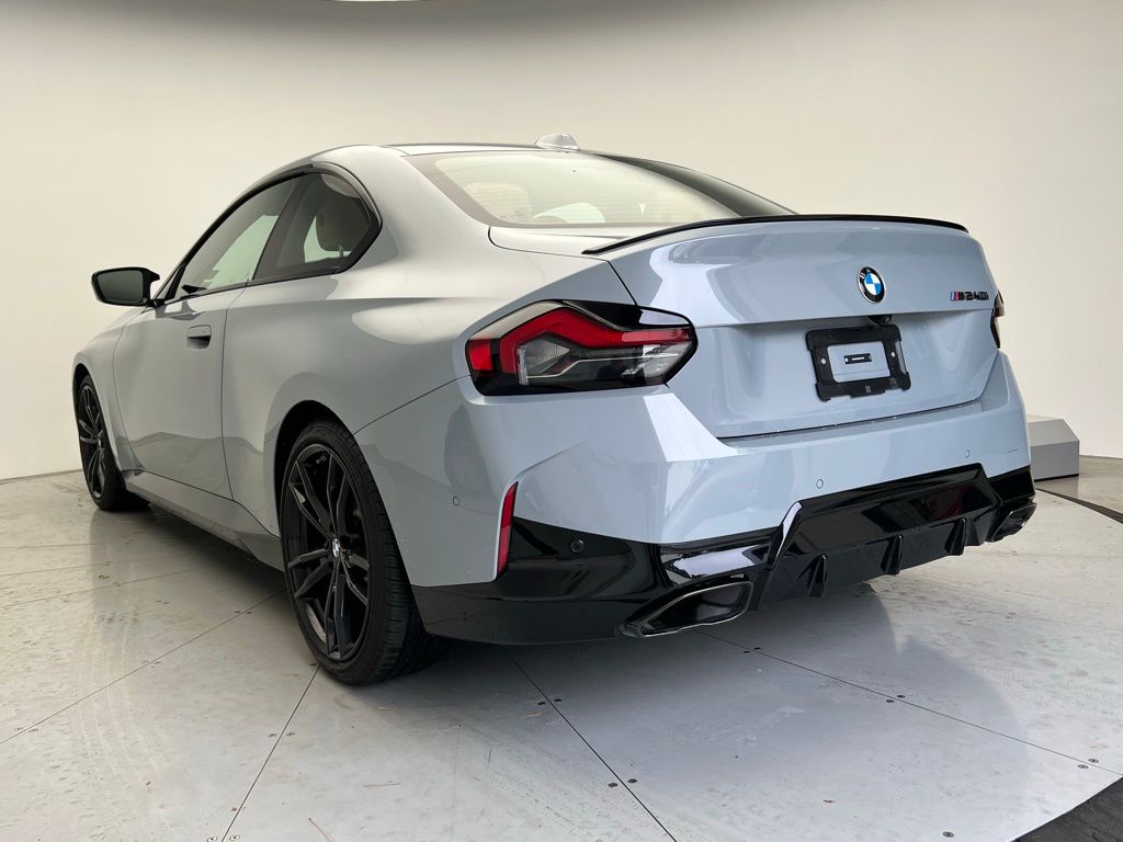 Thumbnail: 2024 BMW 2 Series - 4