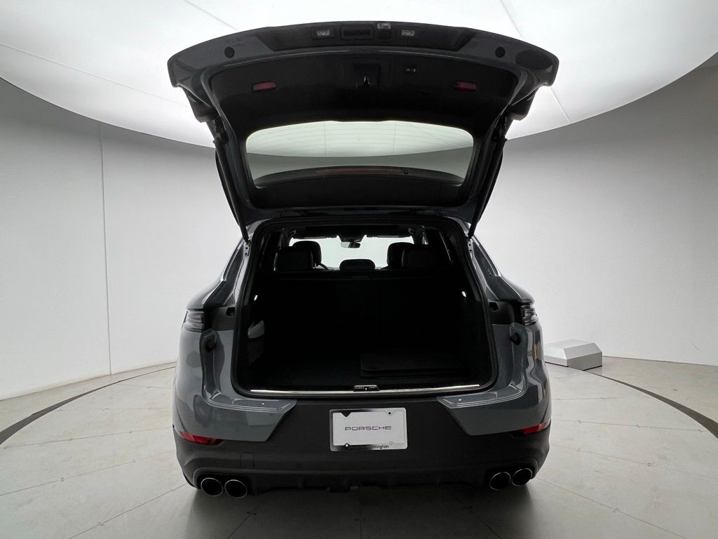 Thumbnail: 2026 Porsche Cayenne - 20