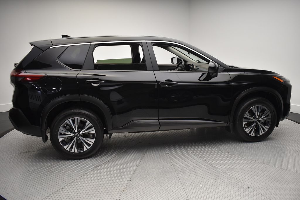 Thumbnail: 2023 Nissan Rogue - 4