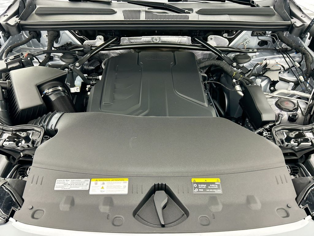 Thumbnail: 2025 Audi Q5 - 29