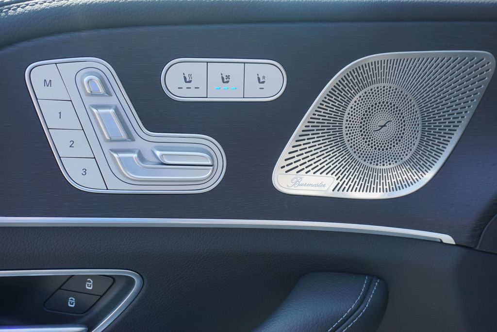 Thumbnail: 2025 Mercedes-Benz GLS - 22